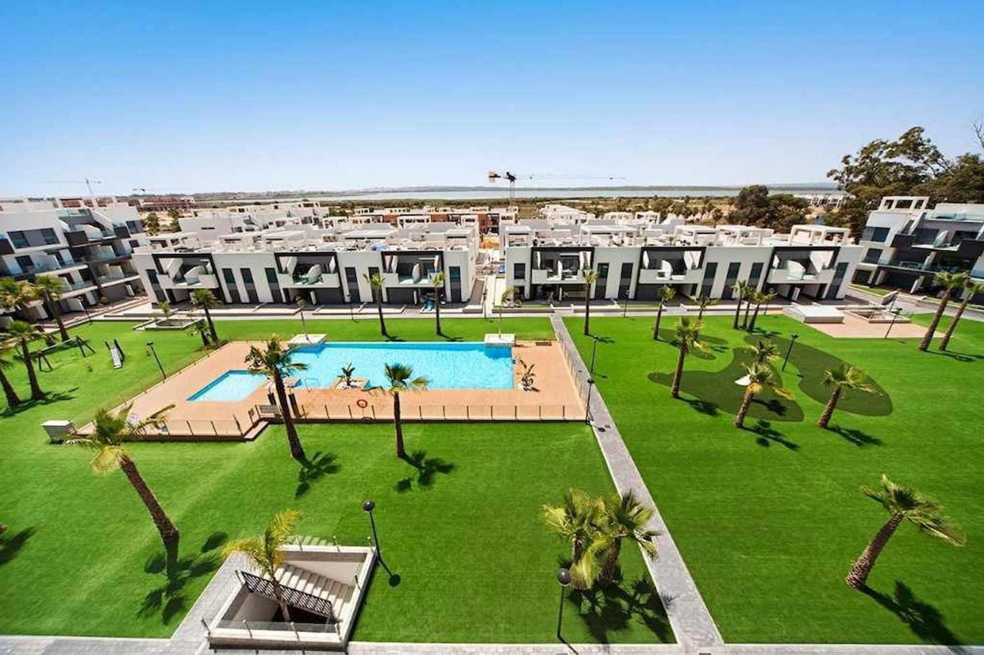 Oasis Beach El Raso Guardamar Ла Мата Екстериор снимка